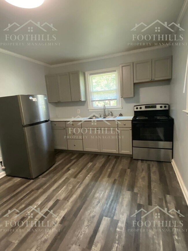 Building Photo - 3315 Berry Ln