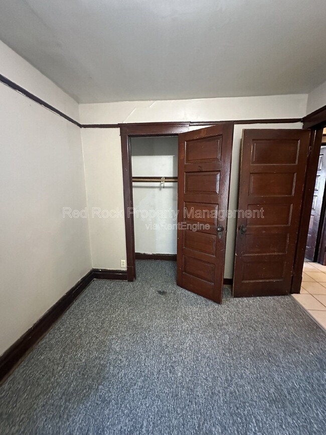 Building Photo - 320 Highland Ave