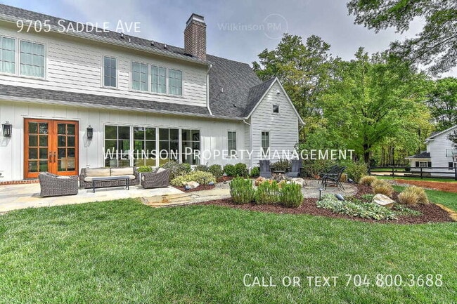 Building Photo - 9705 Saddle Ave