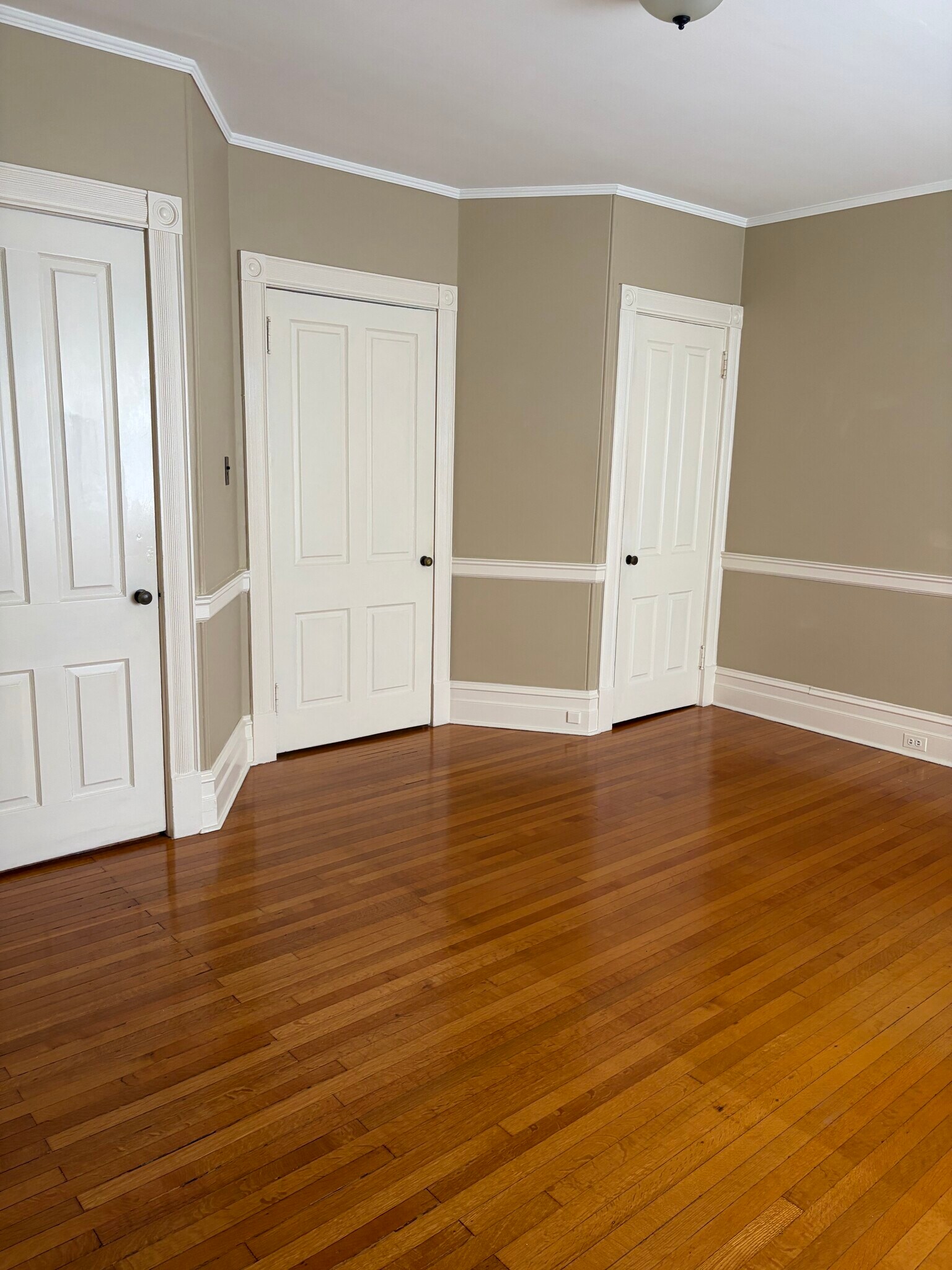 Room one with two closets - 7709 Cherokee St