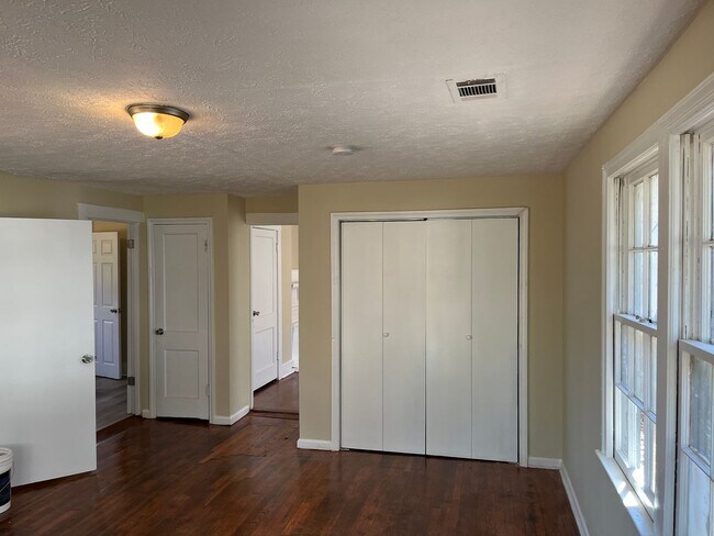Building Photo - **UPCOMING**Total Electric**4 Bedroom / 2 ...