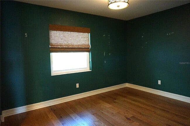 Building Photo - 340 Pinellas Bayway S