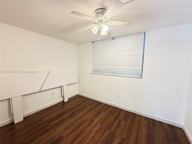 Building Photo - 9201 Lime Bay Blvd