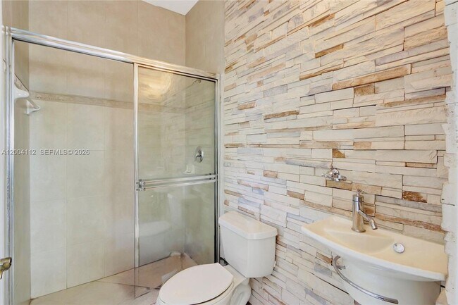 Building Photo - 6502 SW 162nd Ct