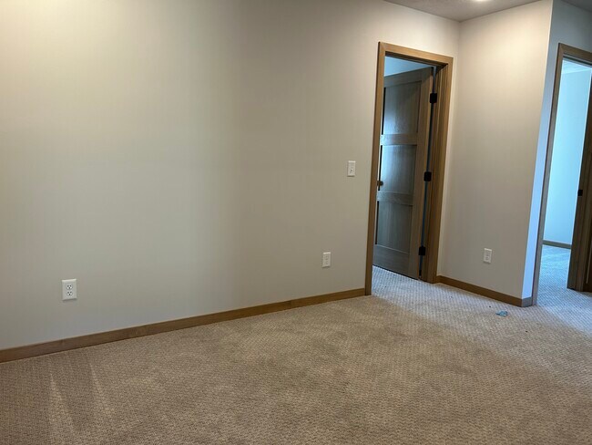 Building Photo - 6103 S Alki Pl