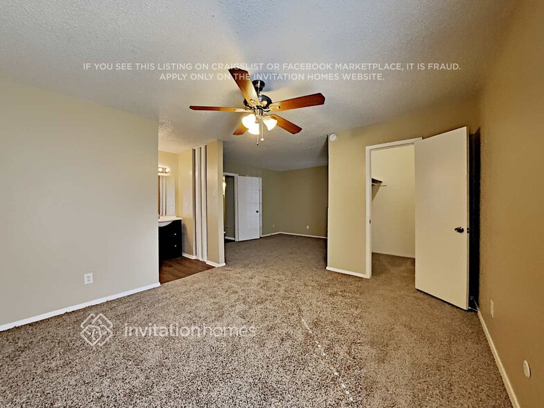 Building Photo - 705 Via Avenida