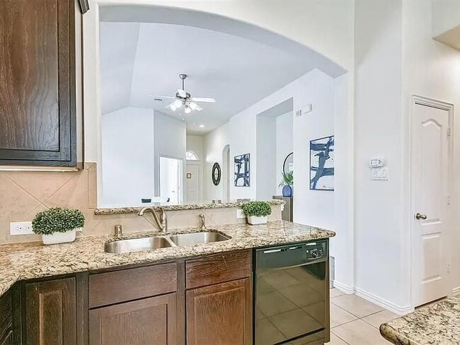 Building Photo - 2125 Sand Ridge Dr