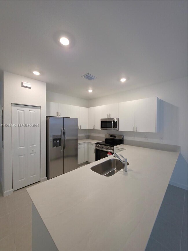 Building Photo - 35687 SW 178th Ct