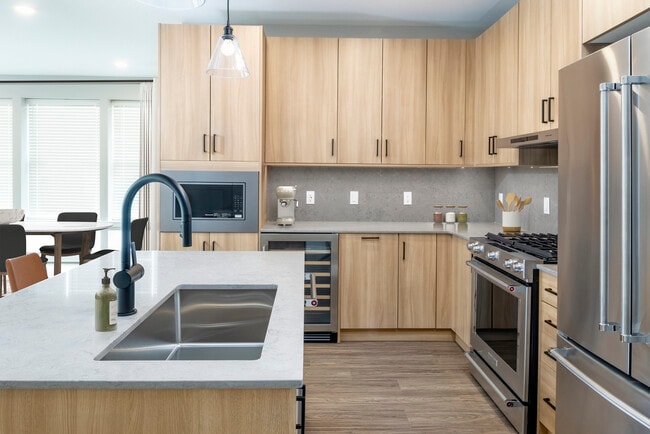 Building Photo - Avalon Parsippany
