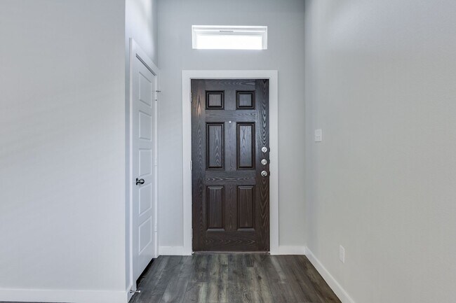 Building Photo - GORGEOUS 3 BEDROOM DUPLEX LOCATED IN MIDLOTHIAN ISD!