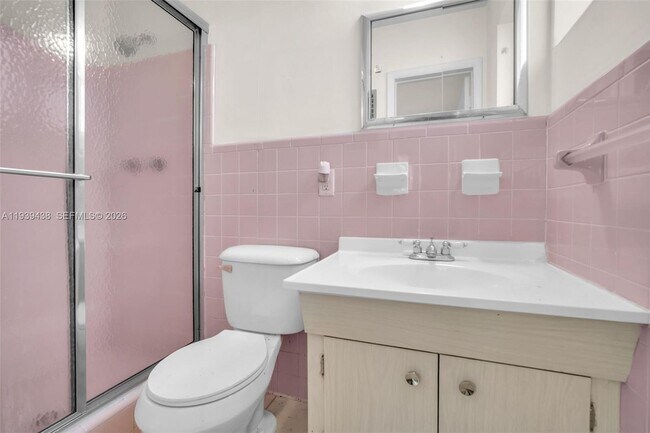 Building Photo - 5133 NE 18th Terrace