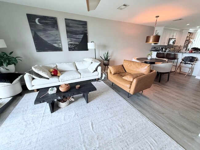 Building Photo - 206 Snug Harbour Dr