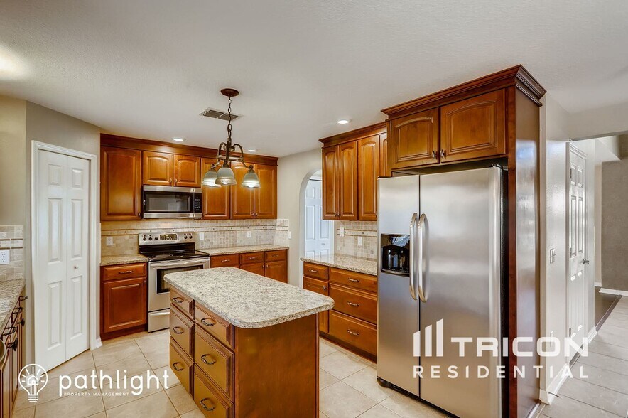 Building Photo - 546 Granite Cir