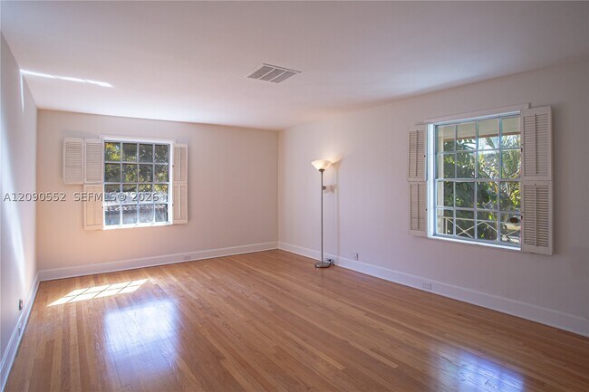 Building Photo - 2805 Segovia St