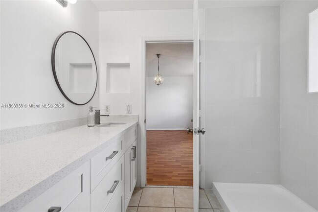 Building Photo - 16502 SW 68th Terrace