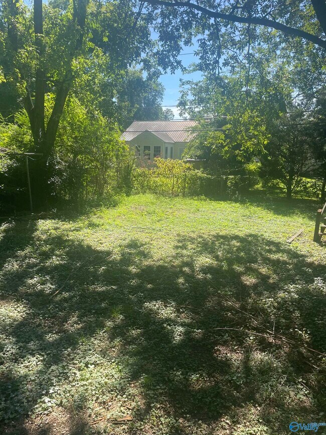 Building Photo - 2018 Sewanee Rd SW