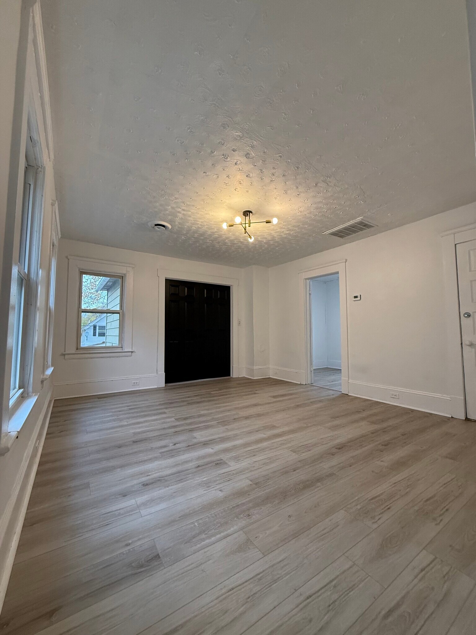 Building Photo - 1825 Clover Ave