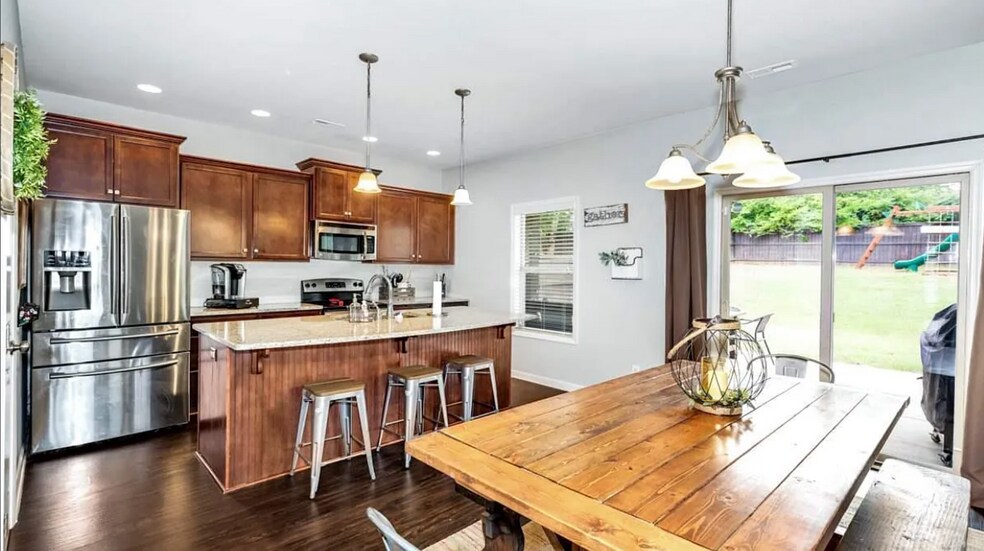 Building Photo - 7709 North Catawba Cir NW