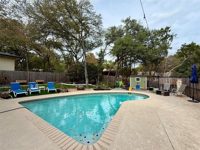 Building Photo - 3408 Ambleside Dr