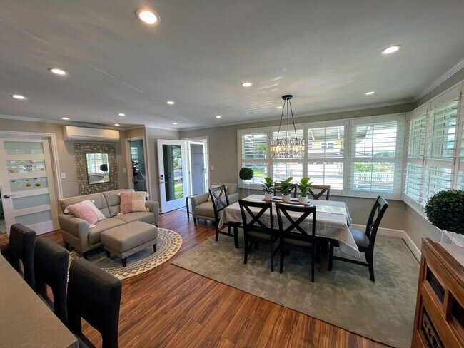 Building Photo - Newly Renovated 2BR/1BA in Nuuanu Avail Now!