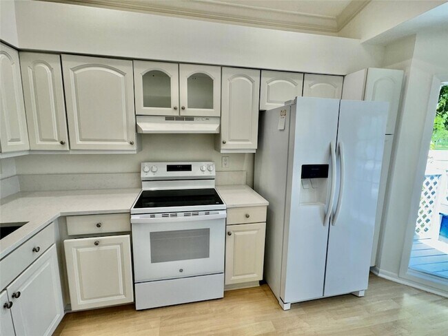 Building Photo - 5361 Buckhead Cir