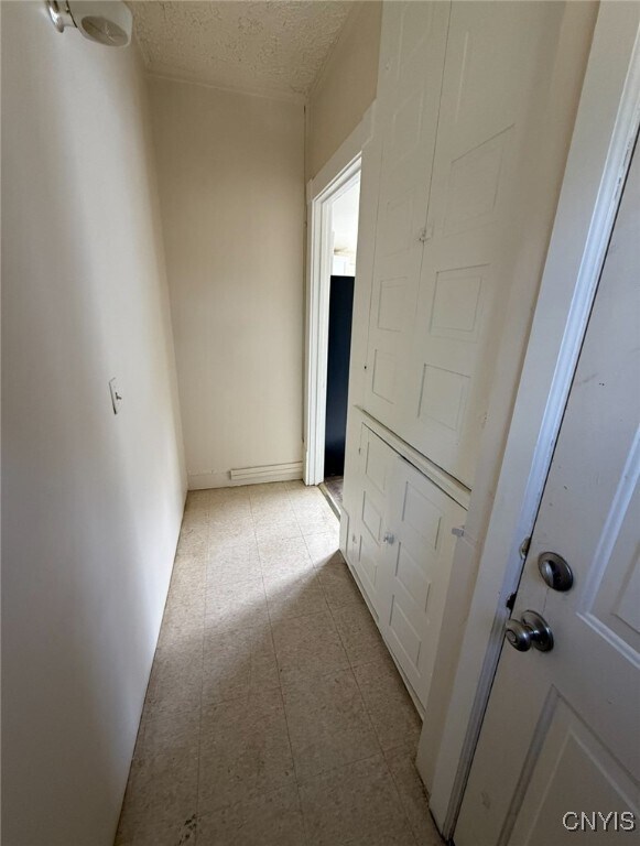 Building Photo - 302 Kellogg St