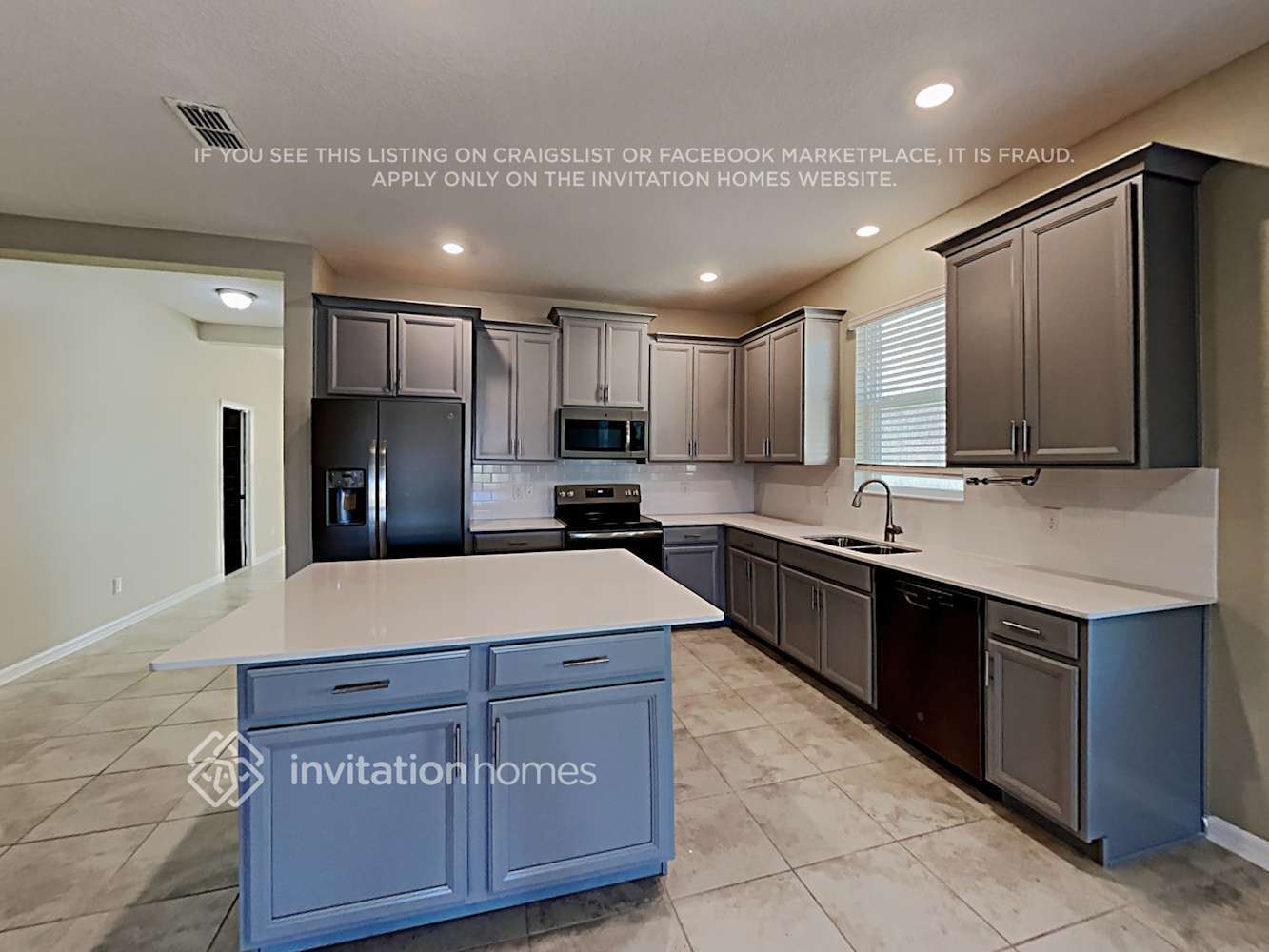 Building Photo - 1792 Chatsworth Cir