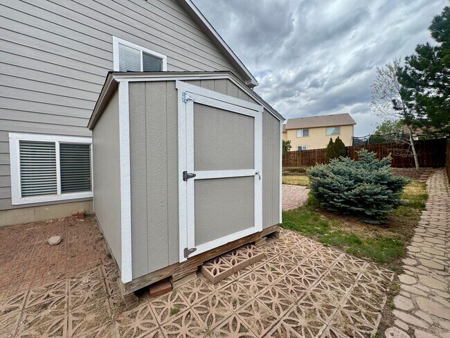 Building Photo - 5 Bedroom Home in Stetson Hills