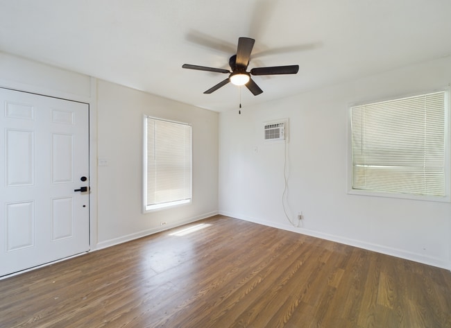 Building Photo - 6208 E 152 Terrace