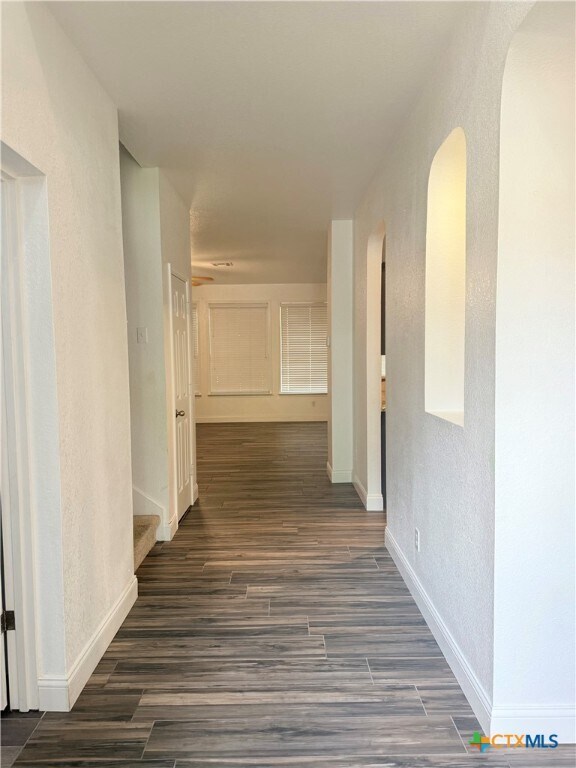 Building Photo - 311 Crowfoot Dr