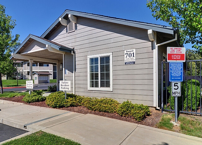 Building Photo - Kennedy Meadows Apartments