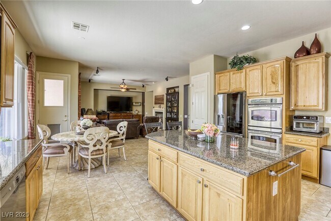 Building Photo - 7286 Mt Kearsarge St