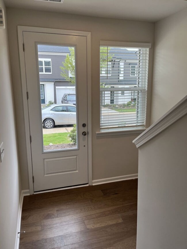 Building Photo - Newer 3 Bed Townhome in North Charlotte Area