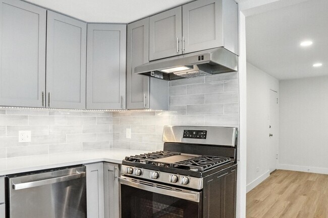 Building Photo - 1364 Lafayette St