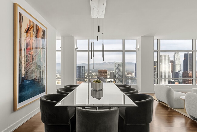 Building Photo - 900 W Olympic Blvd