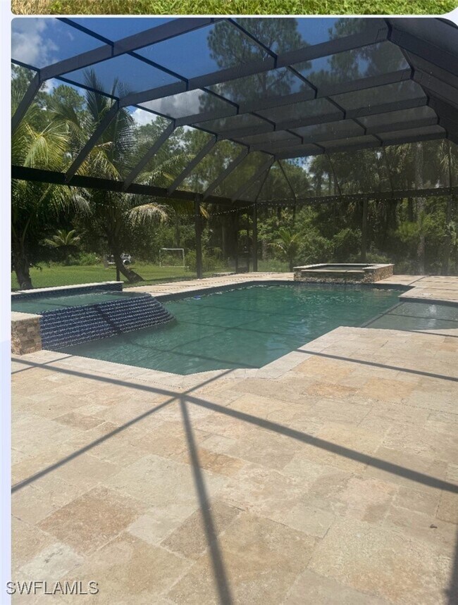 Building Photo - 333 5th St SW