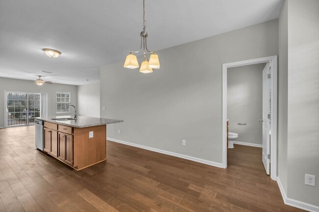 Building Photo - Middle Tennessee Blvd Townhome