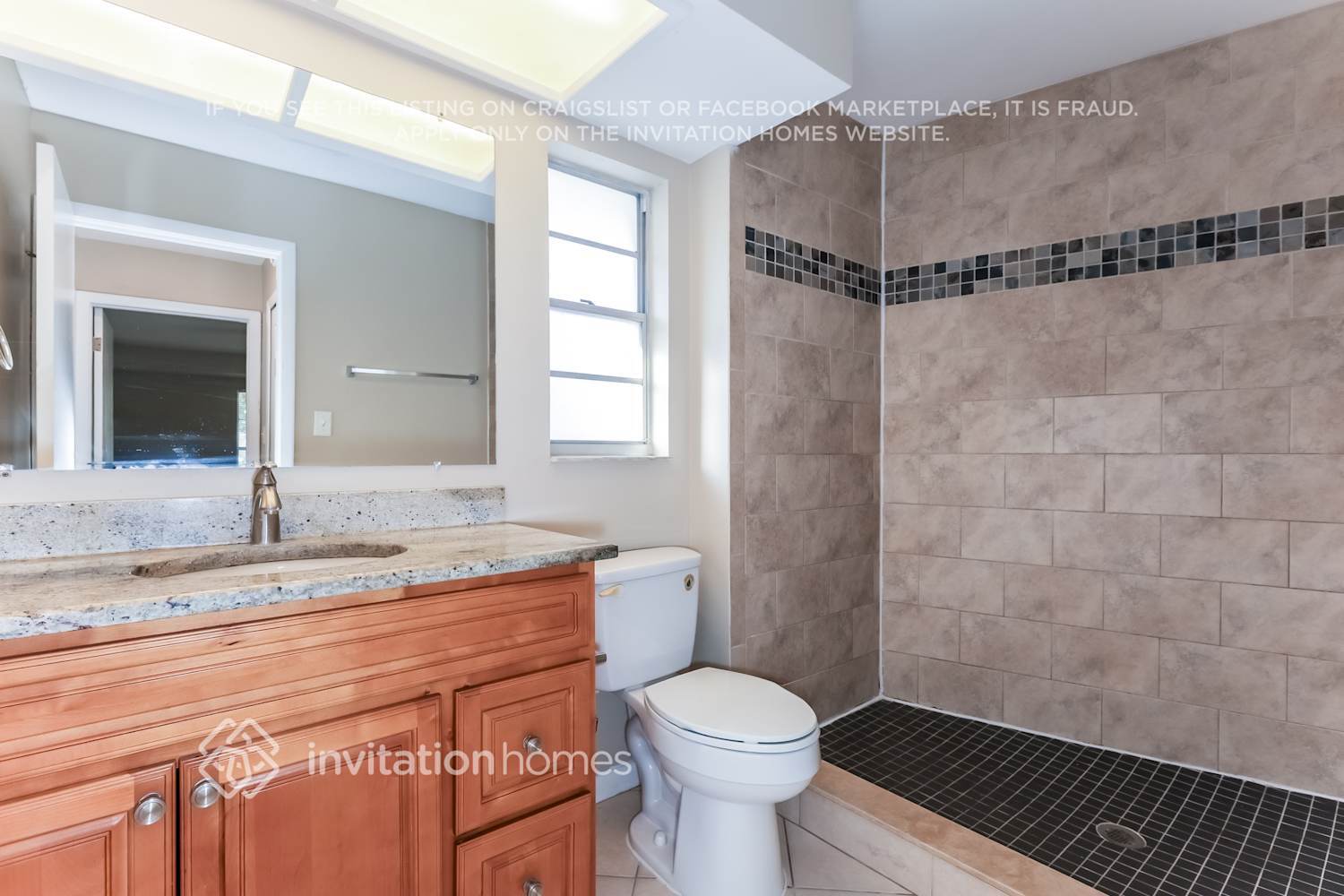 Building Photo - 904 Tarawood Ln