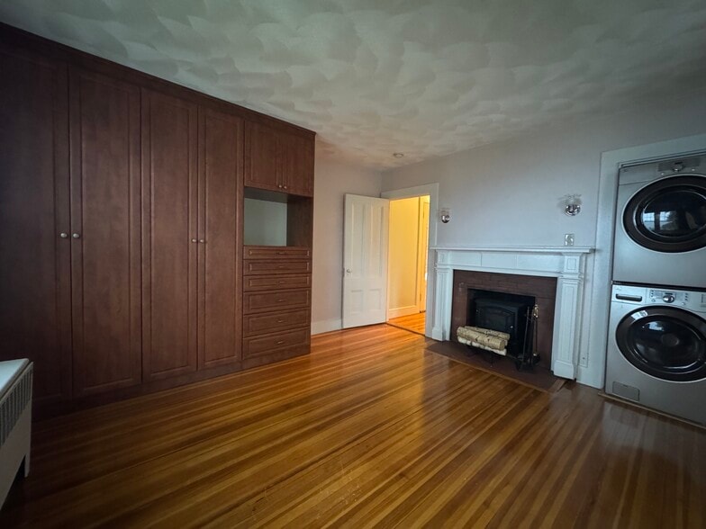 Building Photo - 299 Nahant Rd