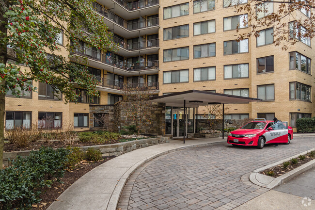 Building Photo - Essex