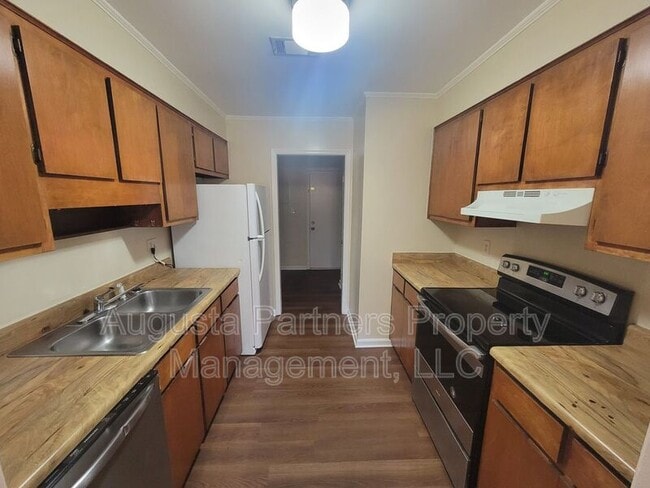 Building Photo - 115 Samarya Ln