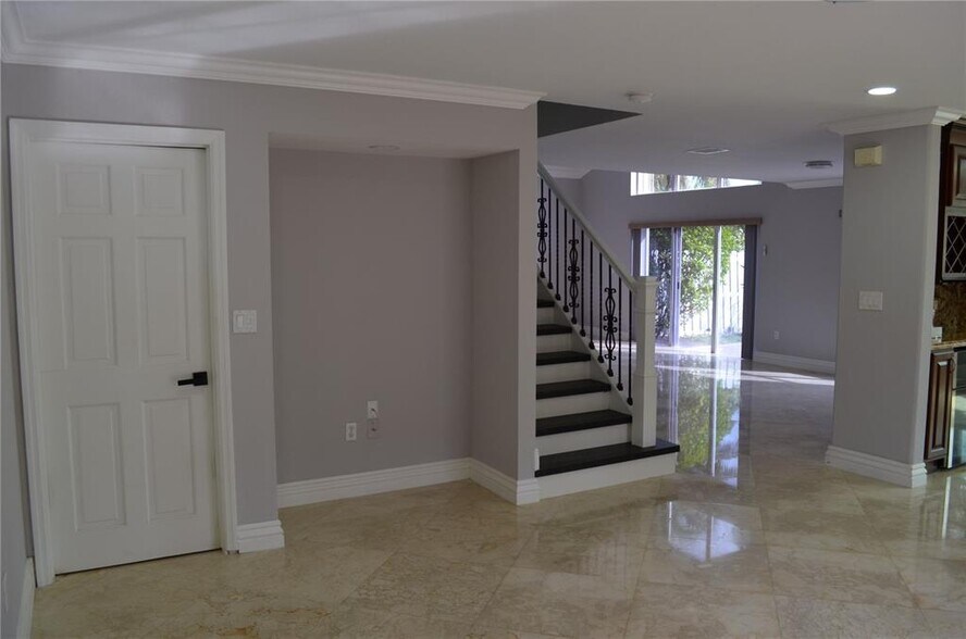 Building Photo - 18808 NW 24th Pl