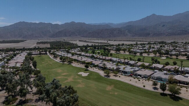 Building Photo - 61414 Topaz Dr