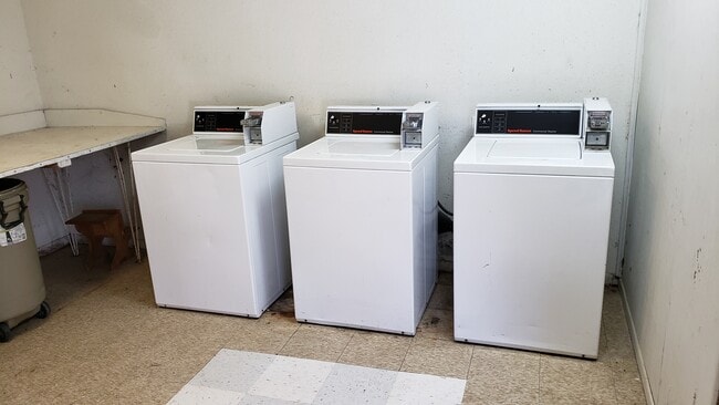 Building Photo - 518 Cypress St