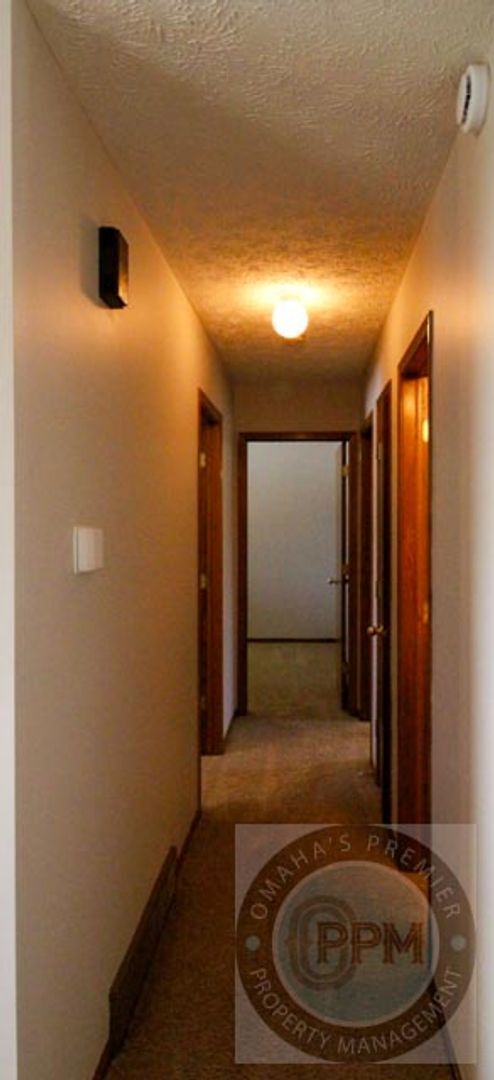 Building Photo - $500.00 off the Deposit Cul-de-Sac Comfort! 3-Bed Omaha Home with Huge Deck and Patio.