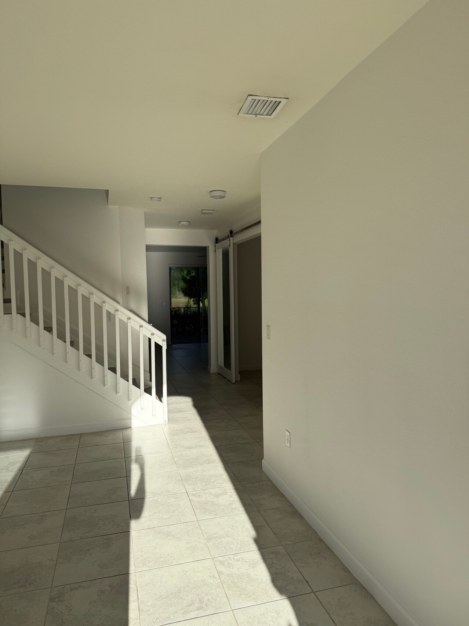 Building Photo - 5033 Kobus Ter