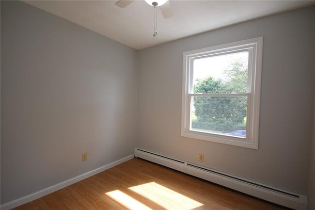 Building Photo - 149 Church St