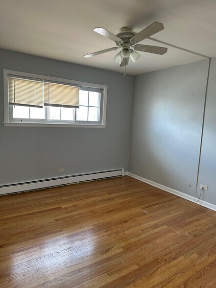 Building Photo - 419 W Stevens Dr
