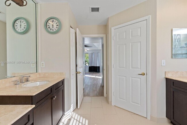 Building Photo - 9869 Woodworth Ct