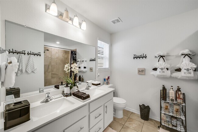 Building Photo - 16502 Live Oak Canyon Dr